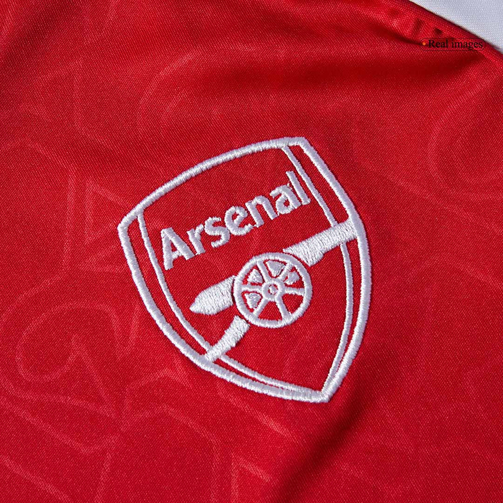 Kit de fútbol para niños: camiseta de local del Arsenal (camiseta, pantalones cortos y calcetines) 2025/26, color rojo