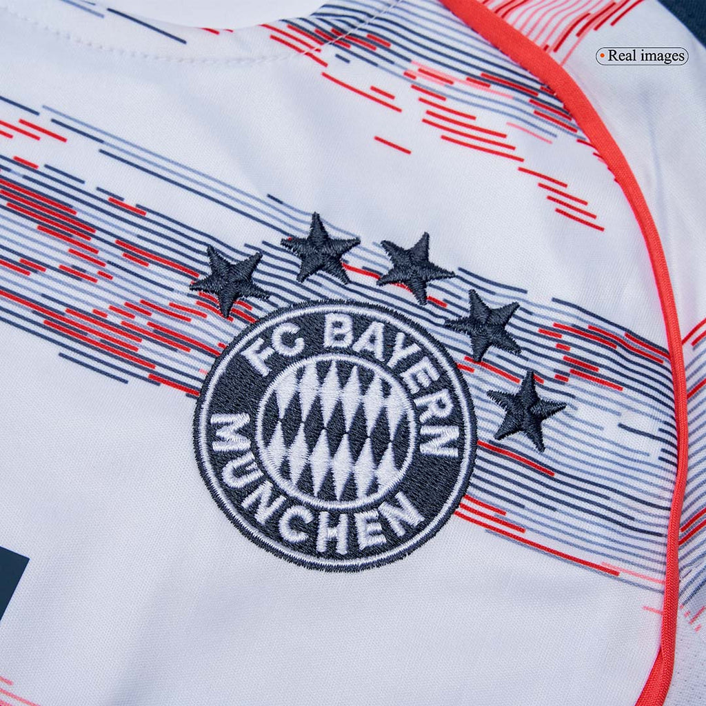 Maillot de football extérieur Bayern Munich 2025/26 pour enfant (maillot, short, chaussettes) Blanc