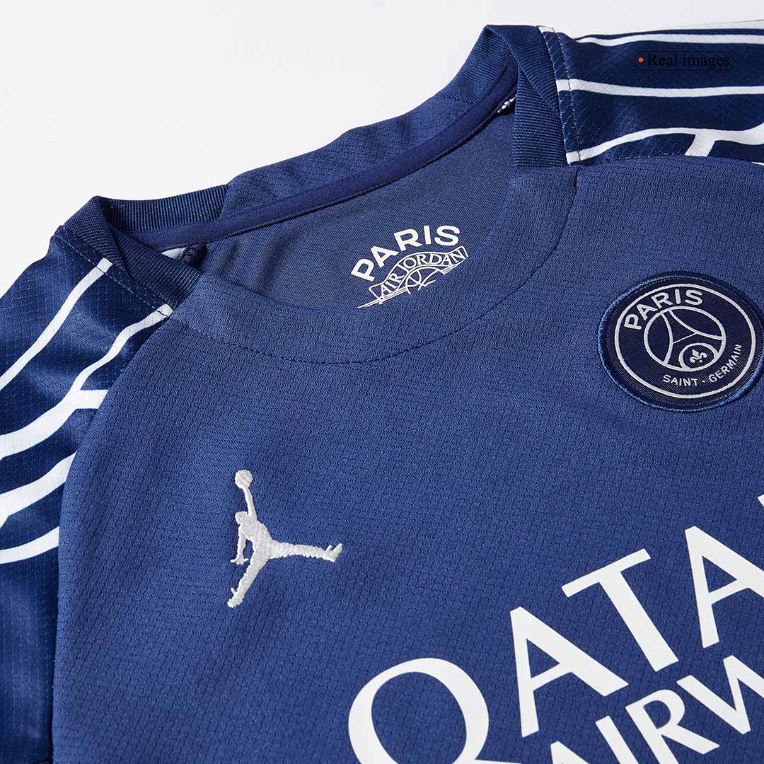 Camiseta de fútbol infantil de visitante del PSG (camiseta y pantalón corto) 2024/25, color azul marino