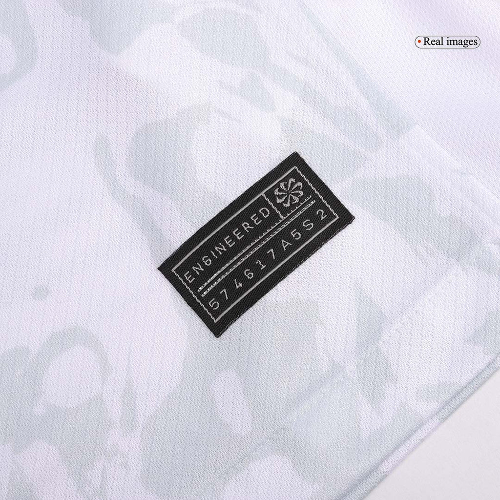 Maillot de football extérieur Liverpool Third 24/25