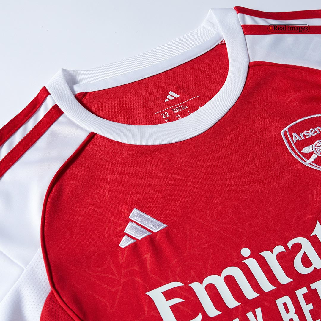 Kit de fútbol para niños: camiseta de local del Arsenal (camiseta, pantalones cortos y calcetines) 2025/26, color rojo