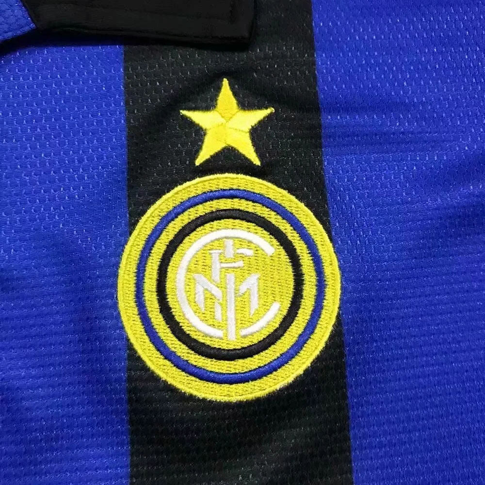 Maillot de football rétro Inter Milan domicile 1998/99