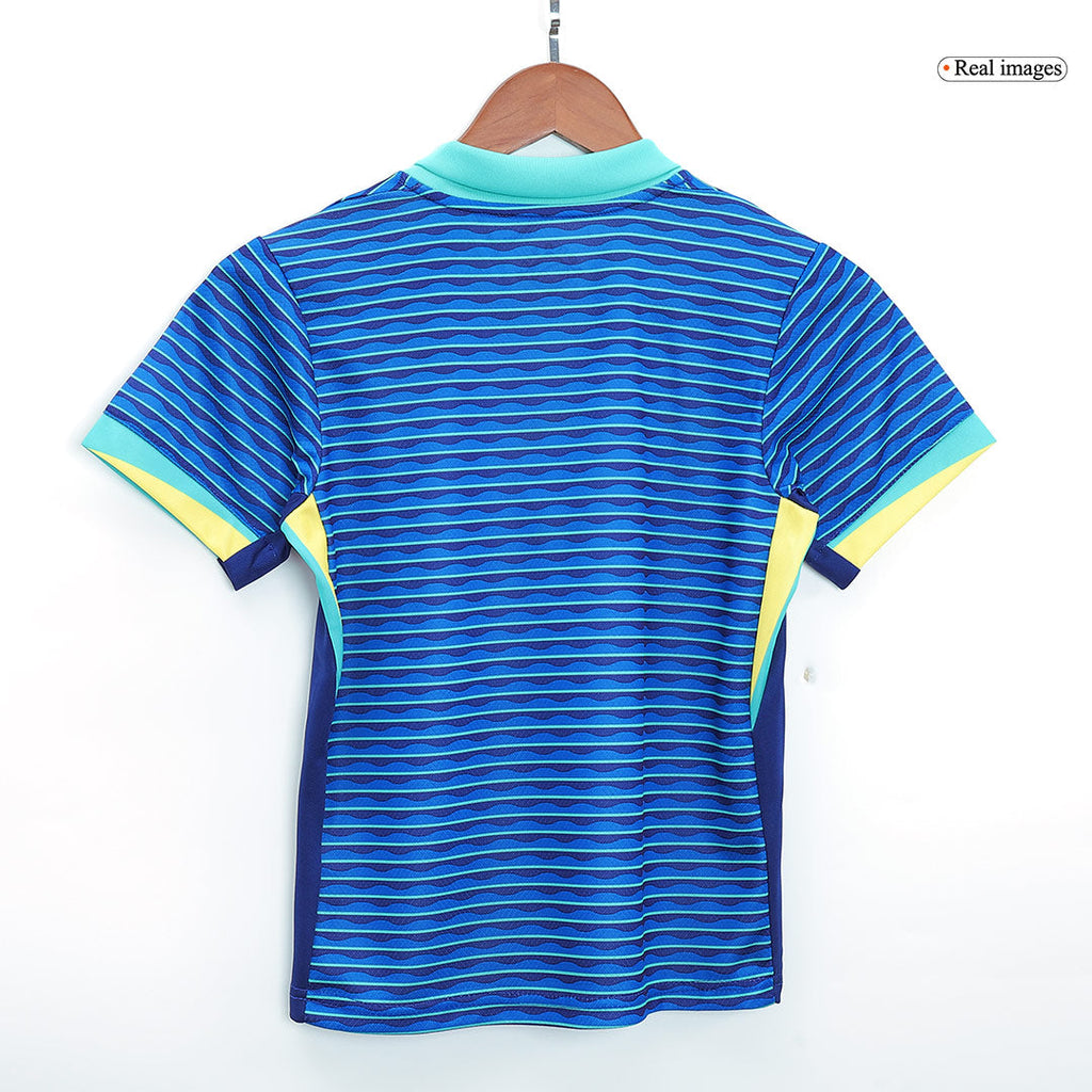 Kits de fútbol: Camiseta de fútbol visitante de Brasil para niños (camiseta, pantalones cortos y calcetines) Copa América 2024