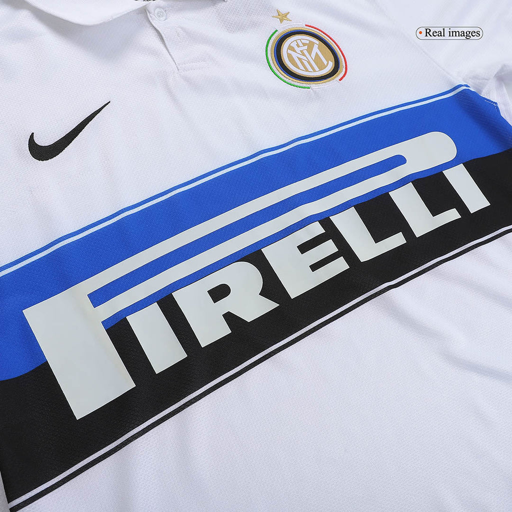Maillot de football rétro Inter Milan extérieur 2009/10 