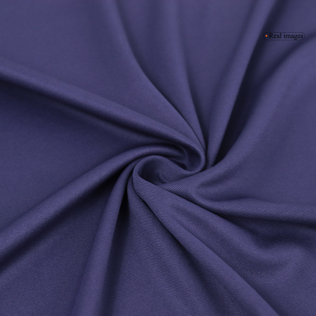 Maillots de football d'avant-match de la France pour l'Euro 2024