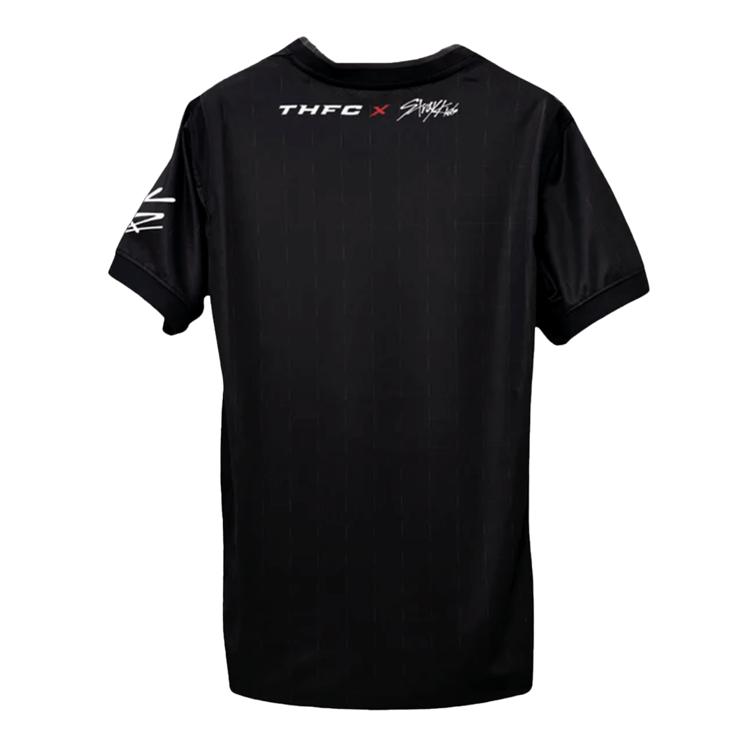 Soccer Kits 25/26 Tottenham Hotspur X Karol G Soccer Jersey Black——Stray Kids