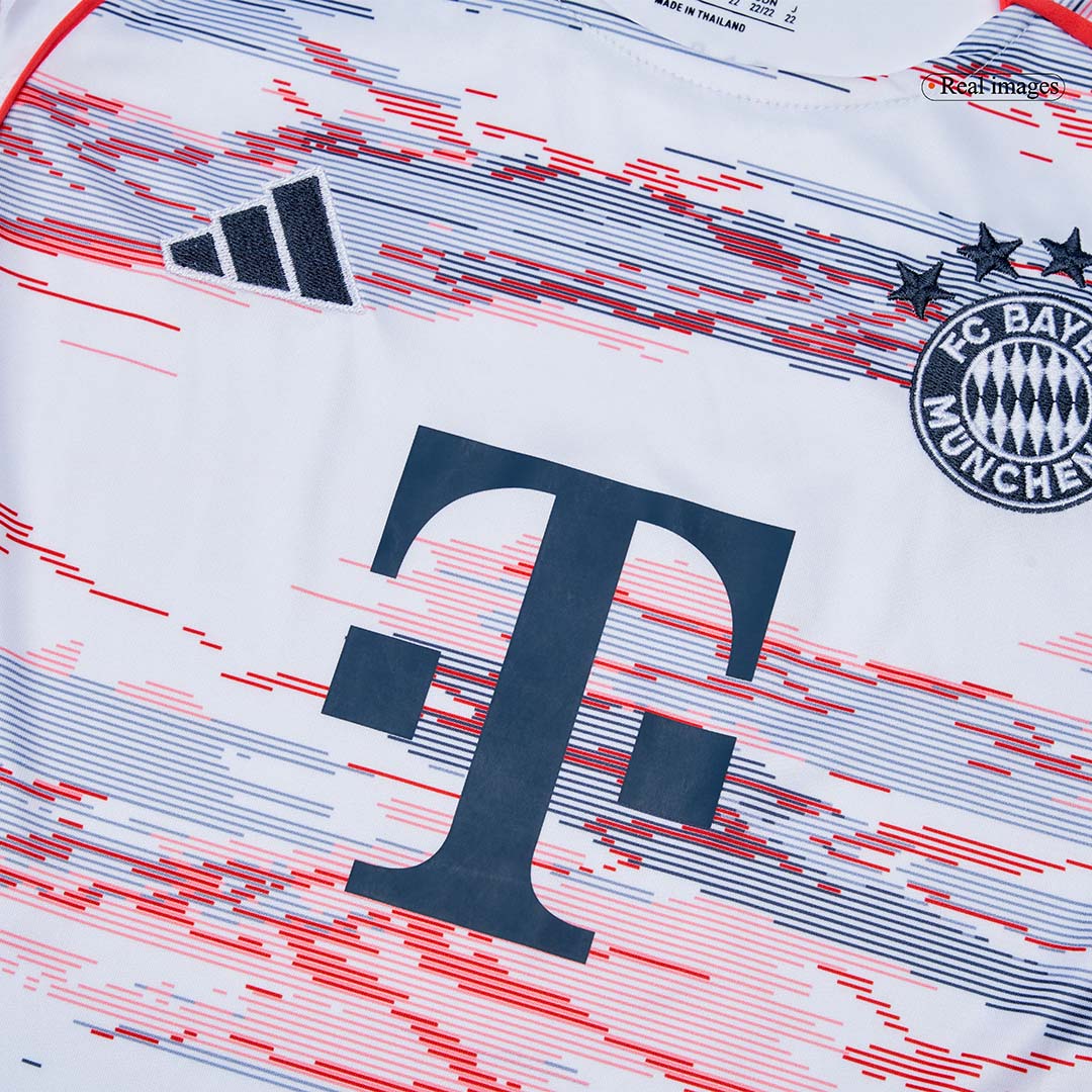 Maillot de football extérieur Bayern Munich 2025/26 pour enfant (maillot, short, chaussettes) Blanc
