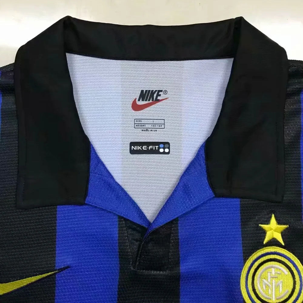 Camiseta de fútbol retro del Inter de Milán 1998/99