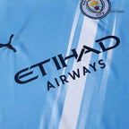 Kit de fútbol para niños: camiseta local del Manchester City (camiseta, pantalones cortos y calcetines) 2025/26, azul