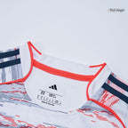 Maillot de football extérieur Bayern Munich 2025/26 pour enfant (maillot, short, chaussettes) Blanc
